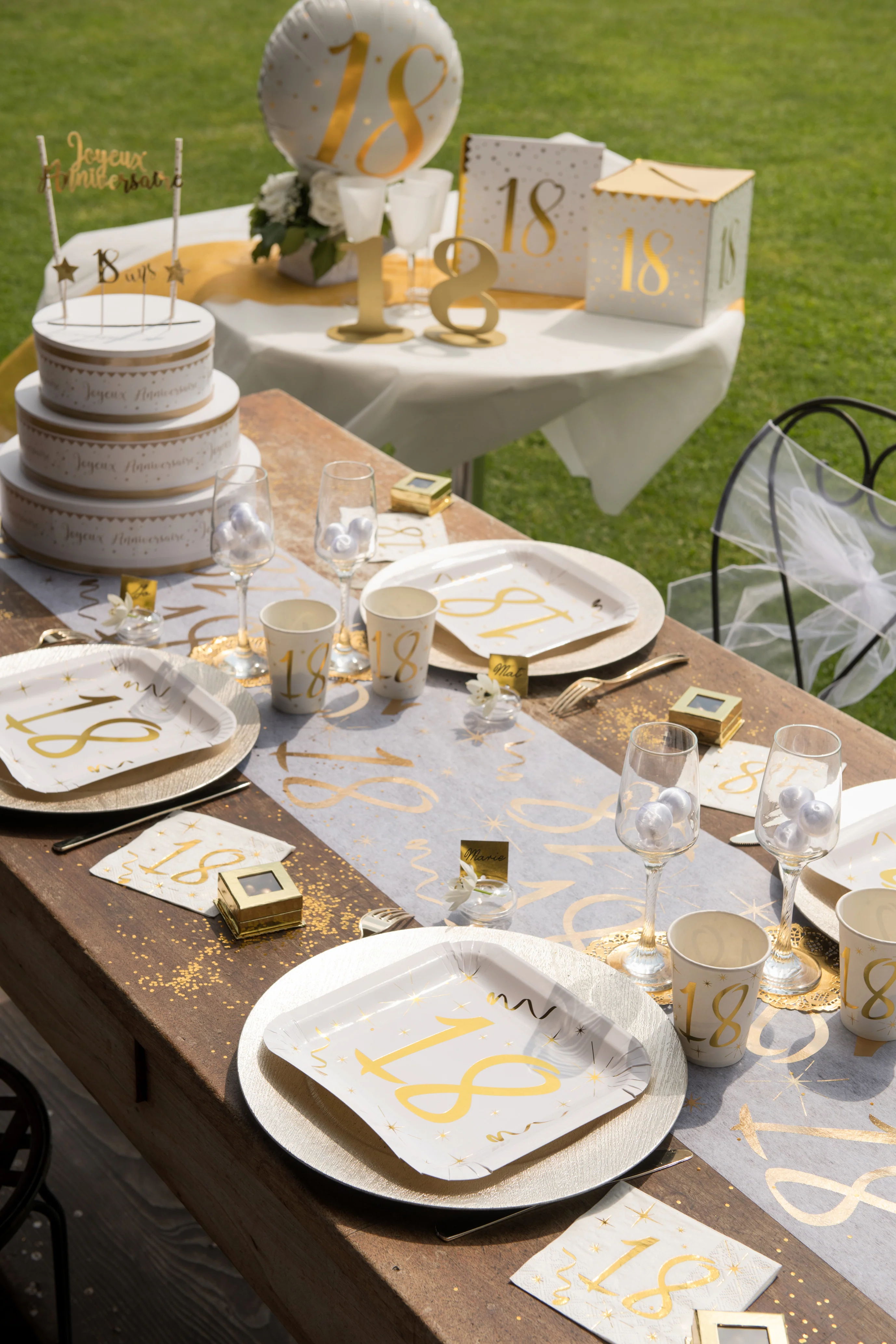 40th Birthday Gold Metallic Table Runner - Party Elegance with Trend-Setting Style