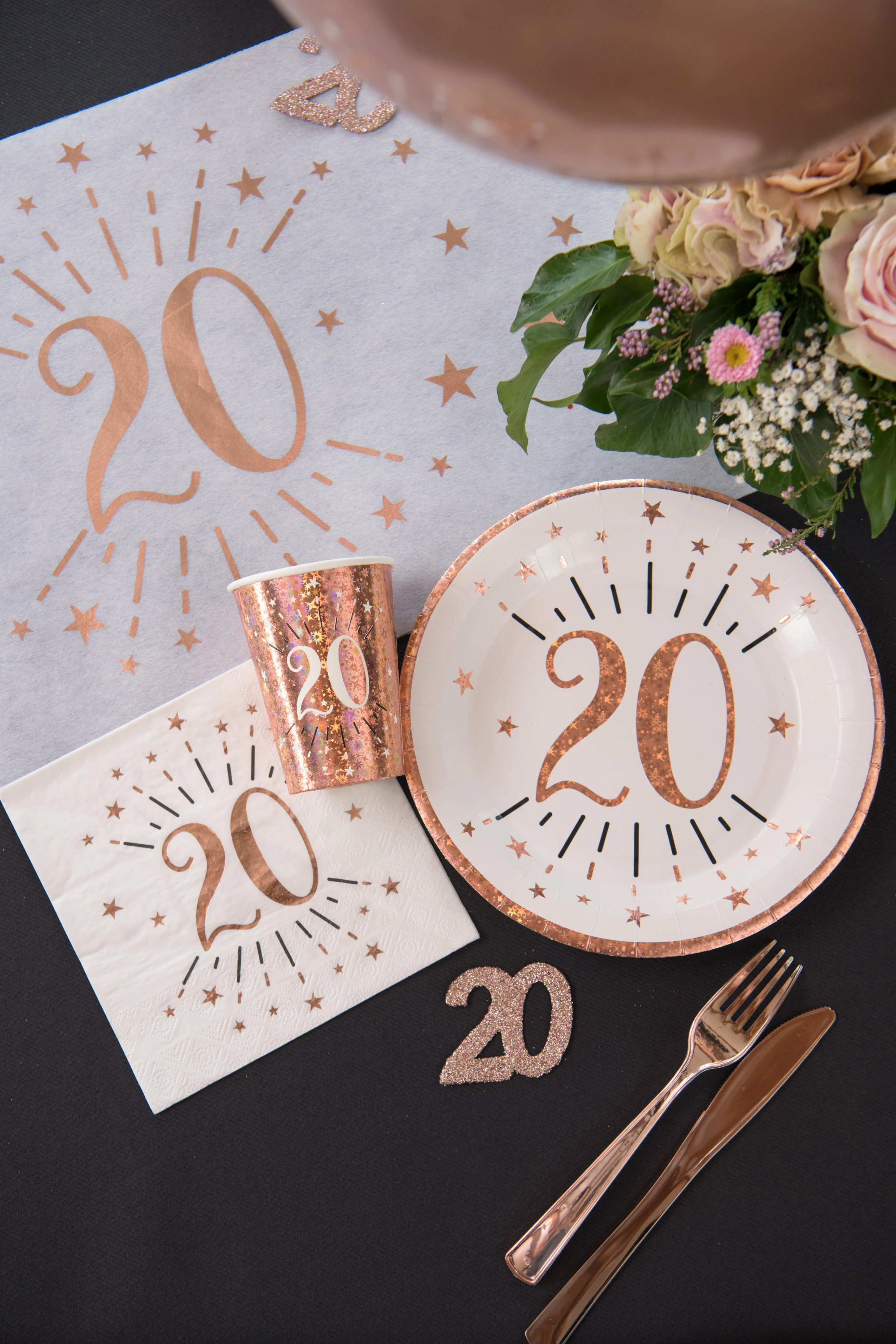Premium 70th Birthday Party Supplies - Elegant Rose Gold Paper Cups for Unforgettable Celebrations