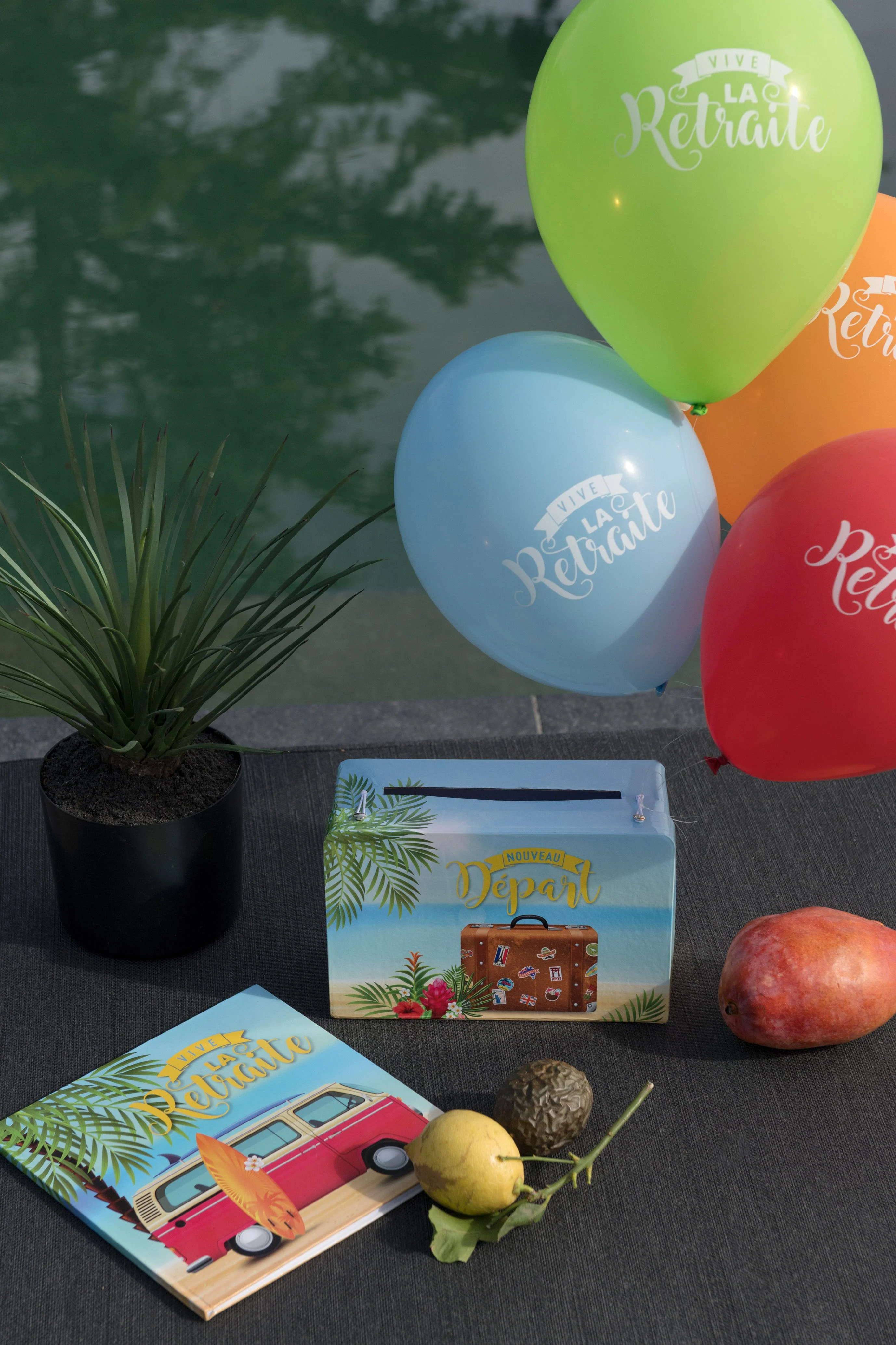 Stunning Retirement Themed Piggy Bank - Elegant Party Supplies and Trend-setting Decor