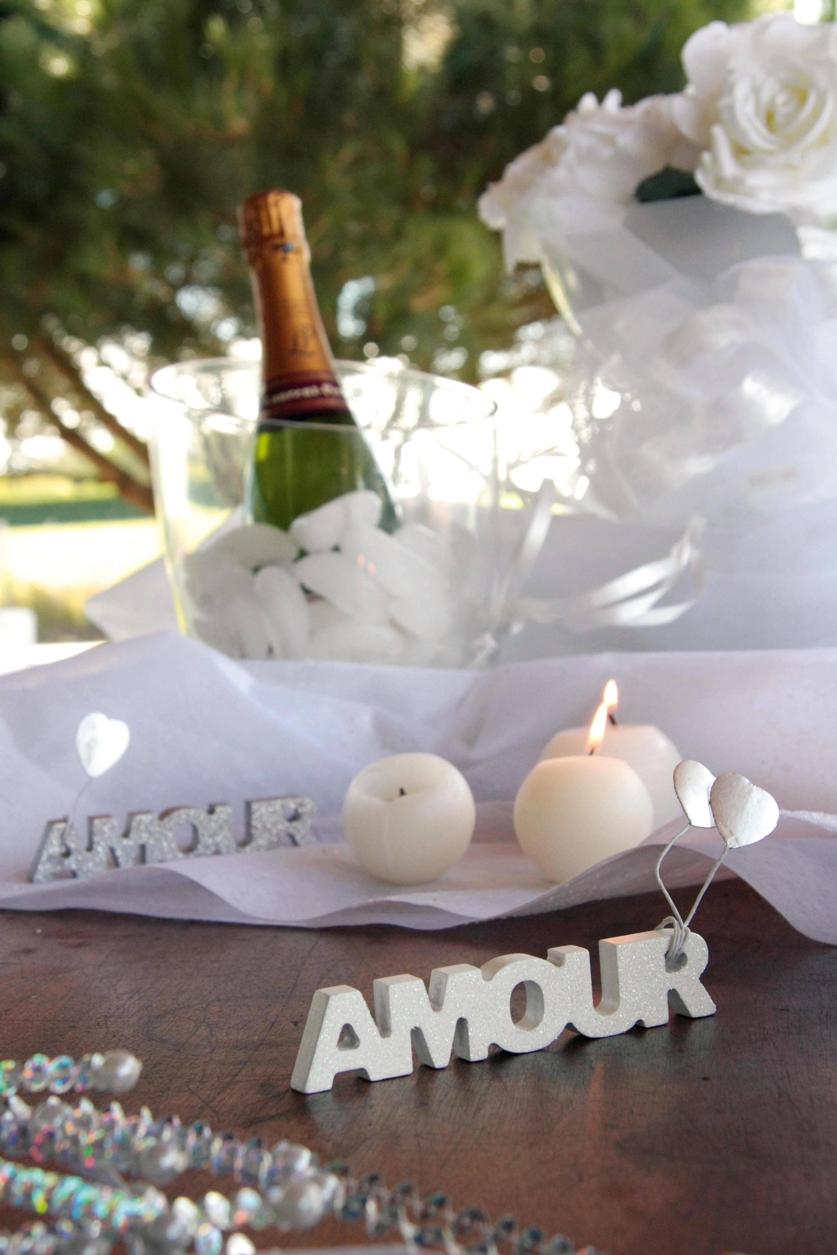 Chic White 'Love' Letter Decor - Perfect for Romantic Celebrations & Trendy Events