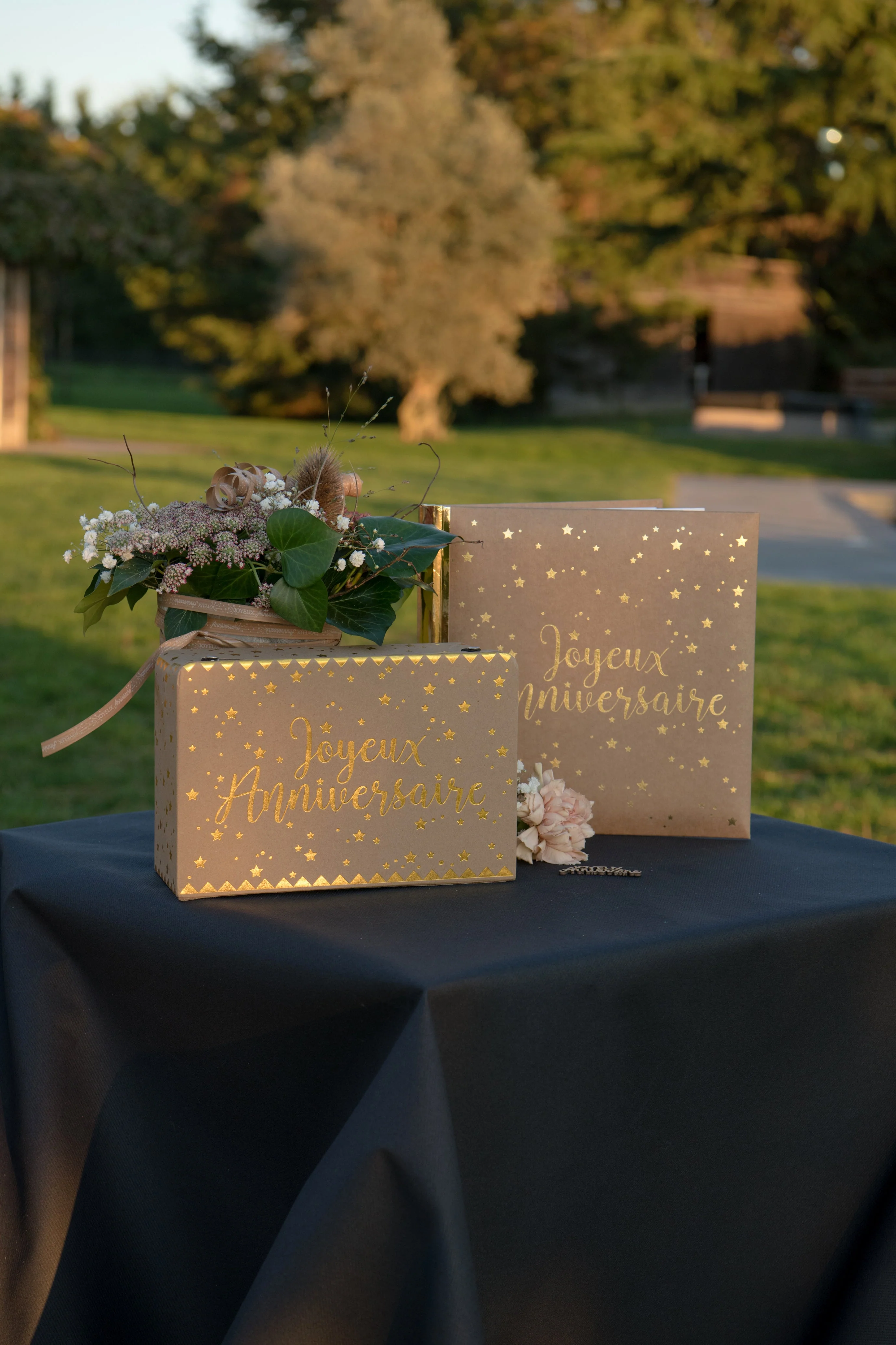 Chic Birthday Metallic Kraft Piggy Bank - Elegant Party Decor That Sets Trends