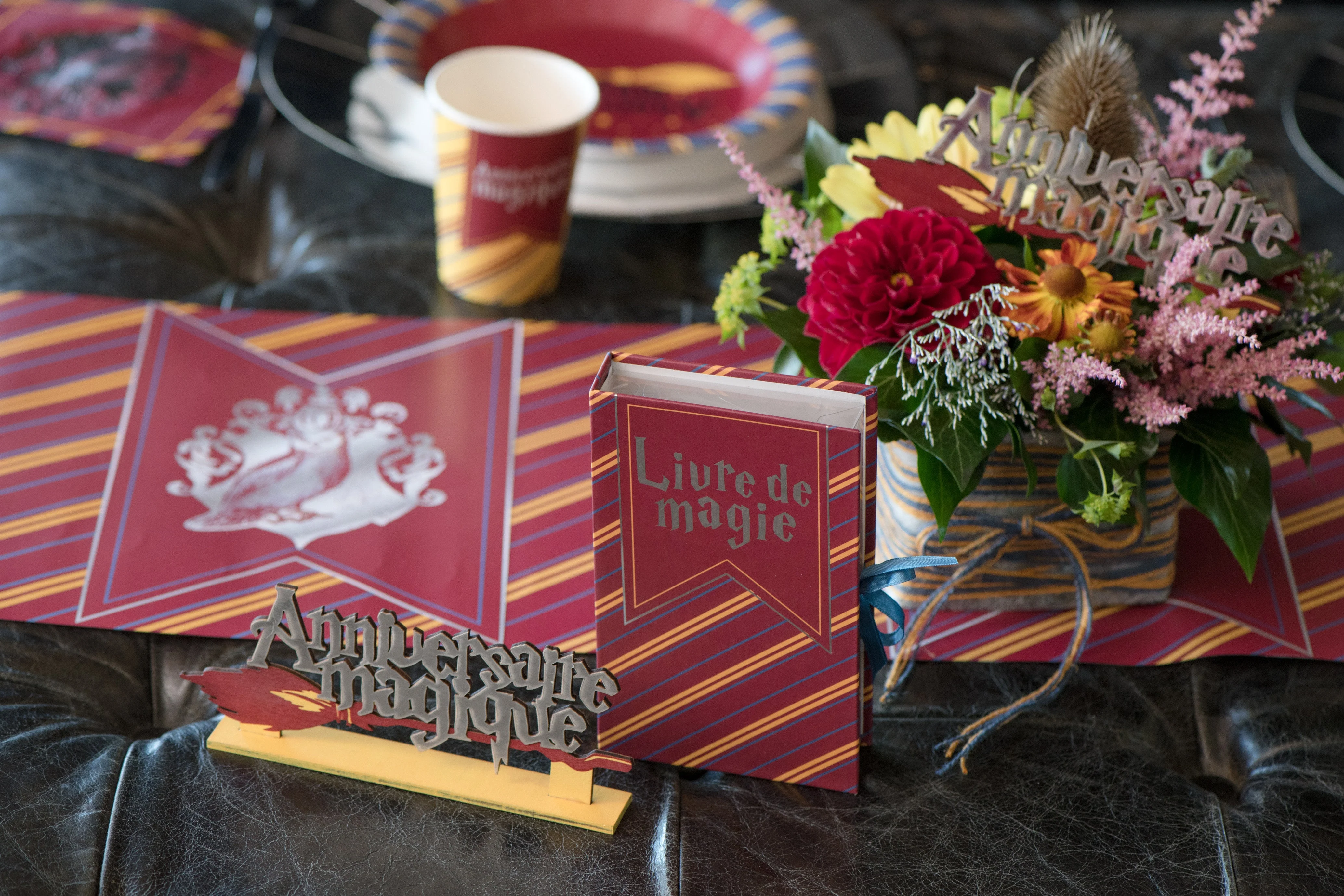 Enchanting Wizard Themed Guestbook - Your Unforgettable Party Signature Souvenir